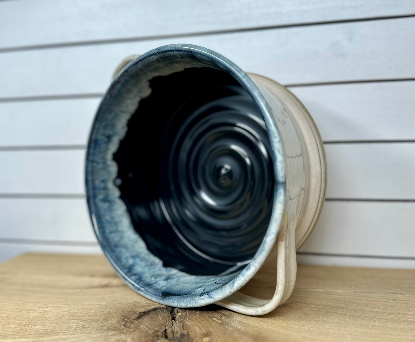 Two Handled Serving Dish image 2