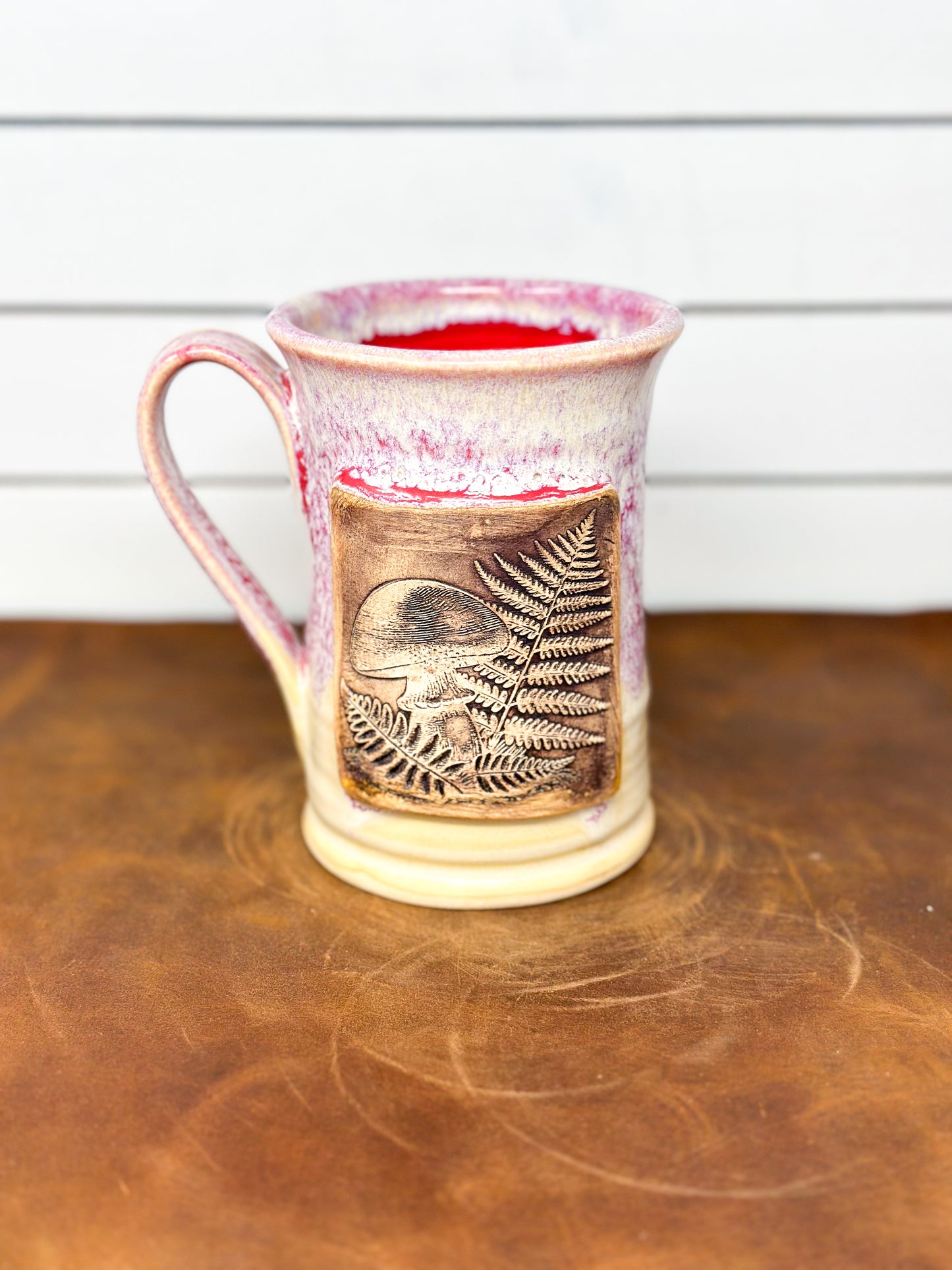 Mushroom & Fern Mug – Crimson & Speckled Pink