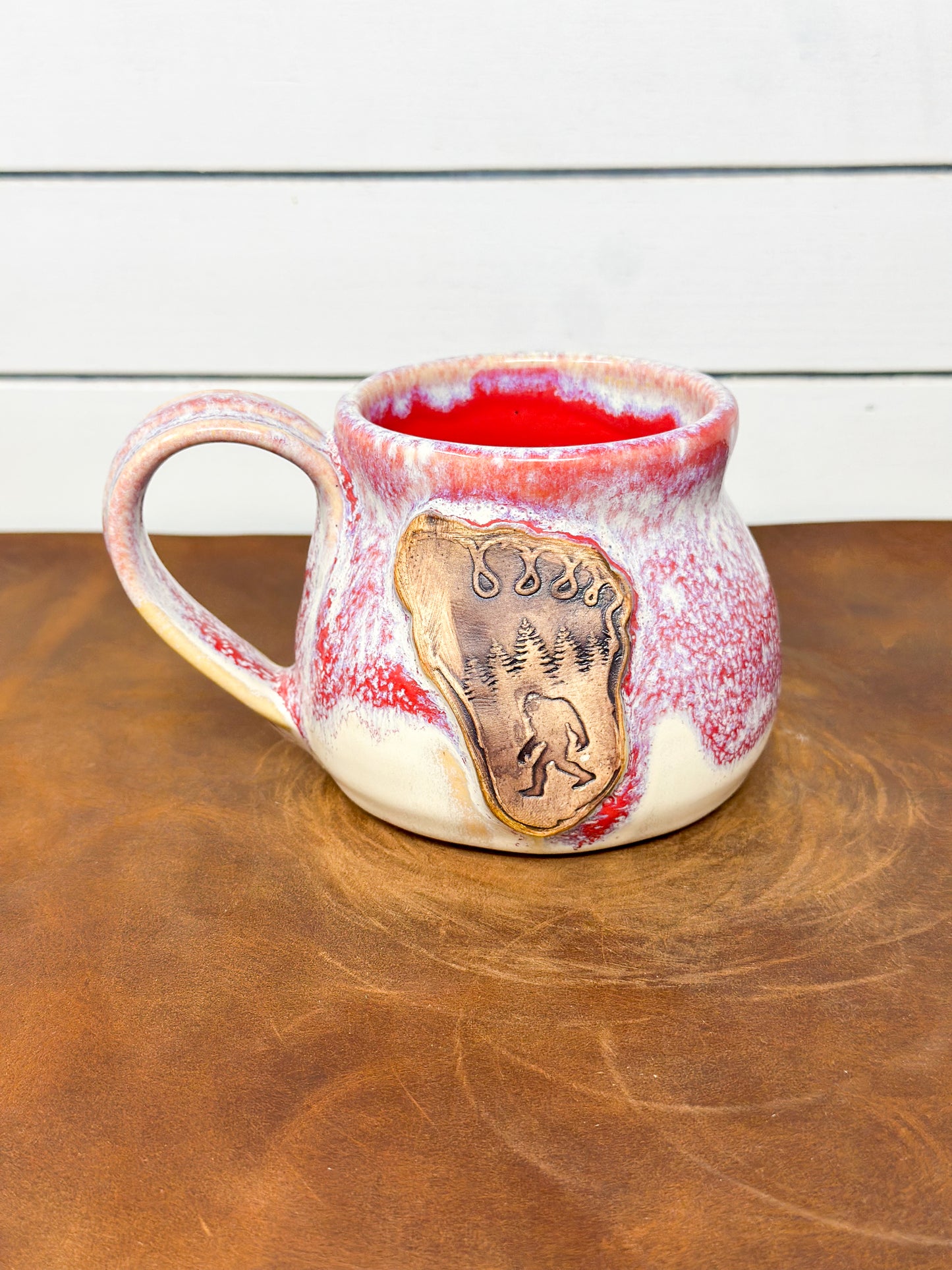 Strawberry Shortcake Bigfoot Footprint Medallion Mug