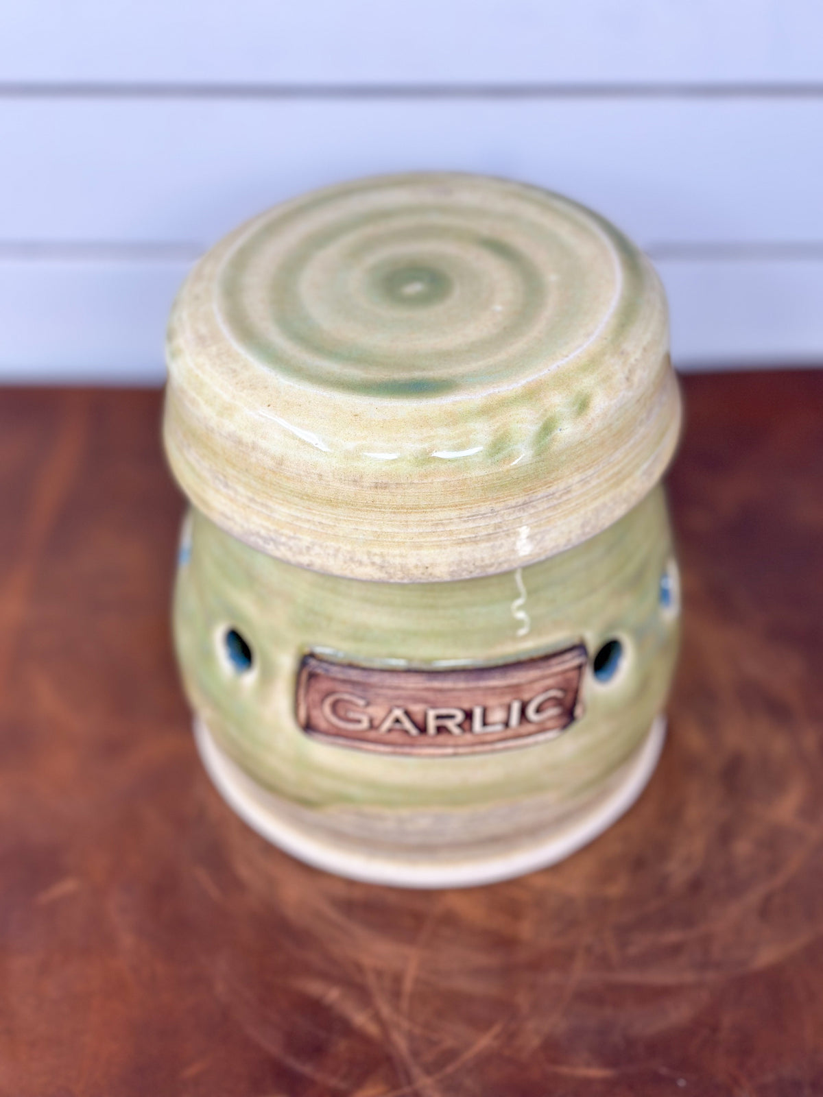Garlic Keeper with Grater Lid